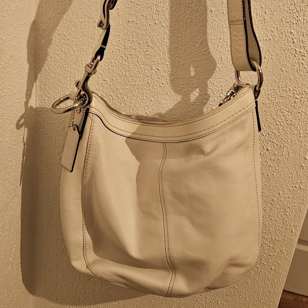 Coach Purse - Picture 6 of 9